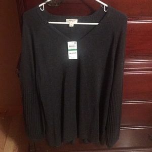 Gray sweater with pretty pleated bell sleeves